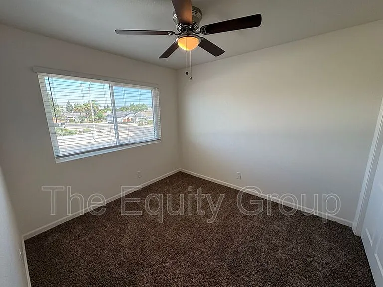 1473 Ben Franklin Ave — Photo 23