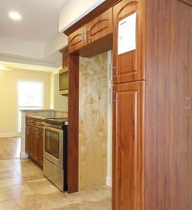 4th image of 7901 NW 71st Ave