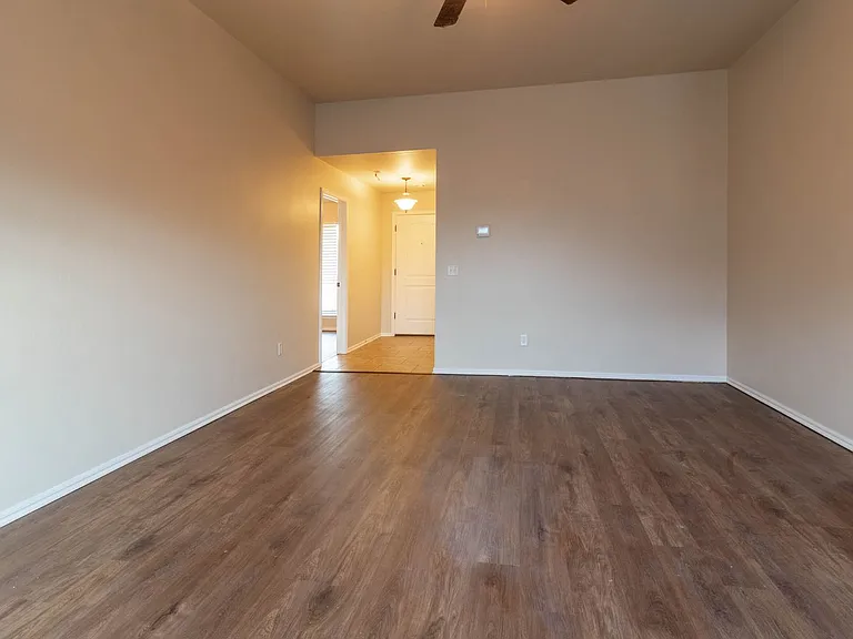 12509 Heritage Oaks Dr — Photo 7