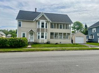 28 7th Ave, Gloversville, NY 12078