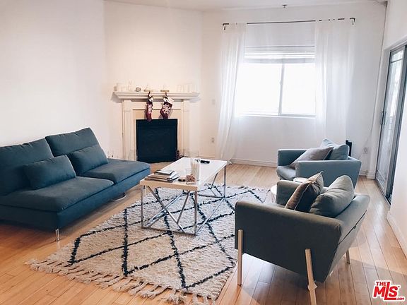 2nd image of 1042 S Kingsley Dr #204