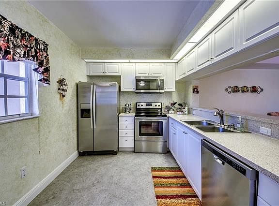 3rd image of 17132 Ravens Roost APT 6