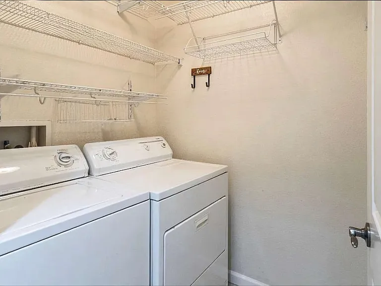 361 Vista Roma Way — Photo 2