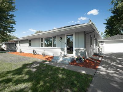 8843 Grospoint Ave S, Cottage Grove, MN, 55016