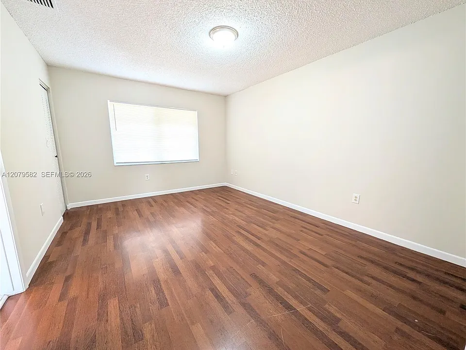 58 SW 14th Ter