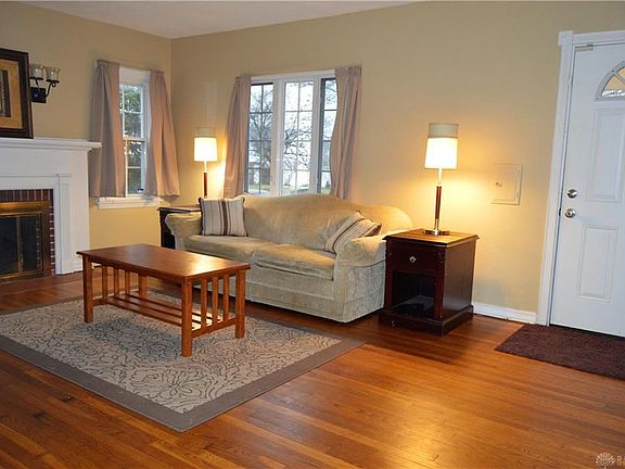 4th image of 2934 Revere Ave