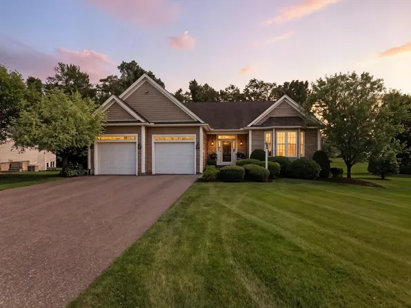 13 Feather Reed Ln Unit 13, East Longmeadow, MA 01028