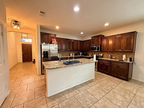 2nd image of 6701 Colony Rd