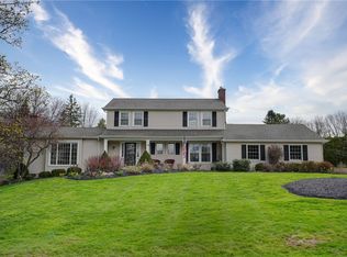 19 Split Rock Rd, Pittsford, NY 14534