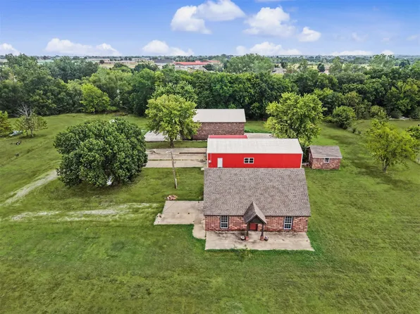 1915 S Lenapah Ave, Skiatook, OK 74070