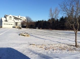 1041 Raymond Rd, Malta, NY 12020