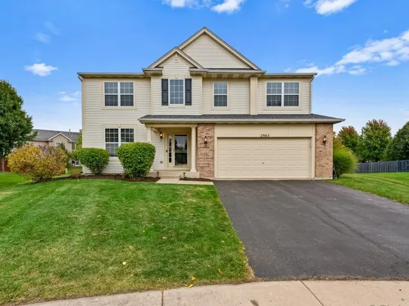 2965 Stirling Ct, Montgomery, IL 60538