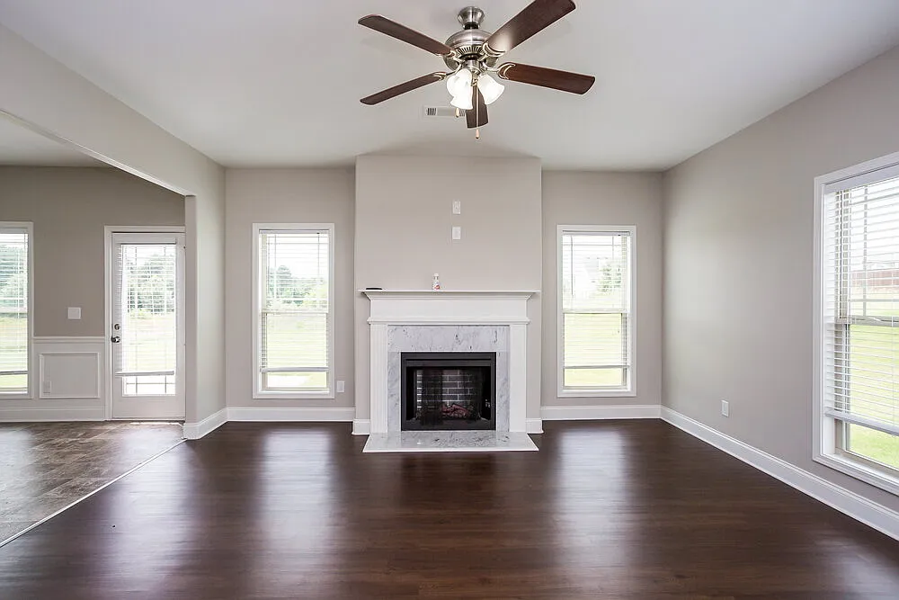 4 bed, 2.5 bath, 2054 sqft, $3,010 — Photo 4