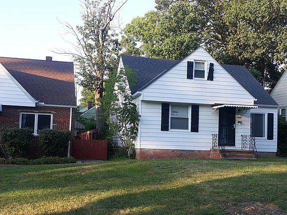 3rd image of 1845 Grand Blvd