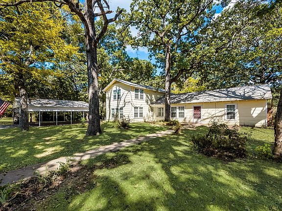 5th image of 909 Whispering Springs Dr