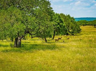 25300 Cliff Xing, Spicewood, TX 78669