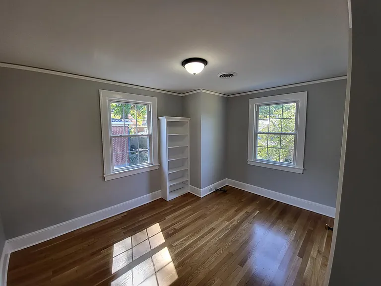 121 Kenilworth Ave — Photo 17
