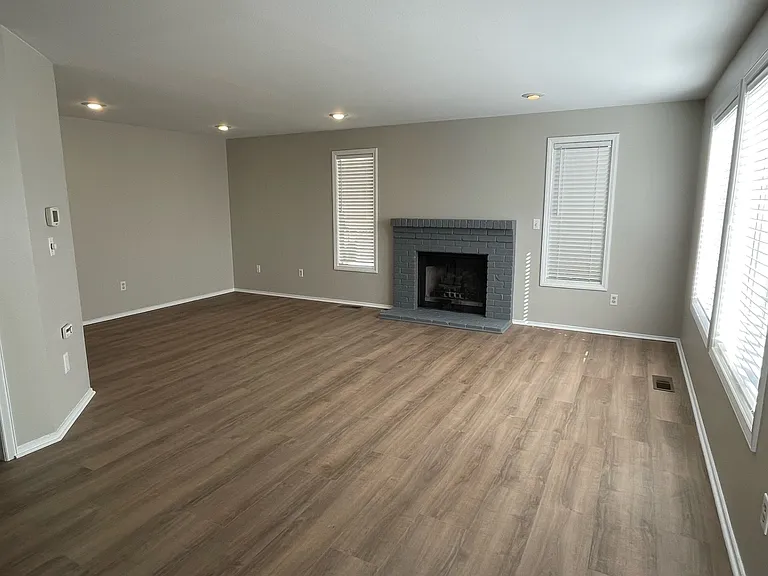 11613 SE 77th Pl — Photo 4