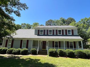 409 Meadowfield Rd, Yorktown, VA 23692