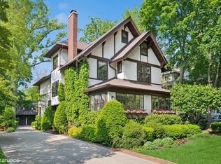 808 Ashland Ave, Wilmette, IL 60091