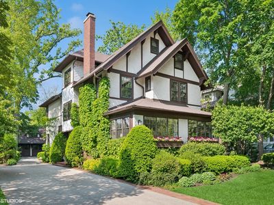 808 Ashland Ave, Wilmette, IL, 60091