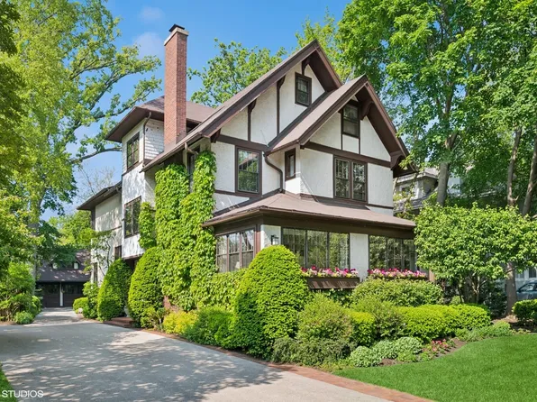 808 Ashland Ave, Wilmette, IL 60091