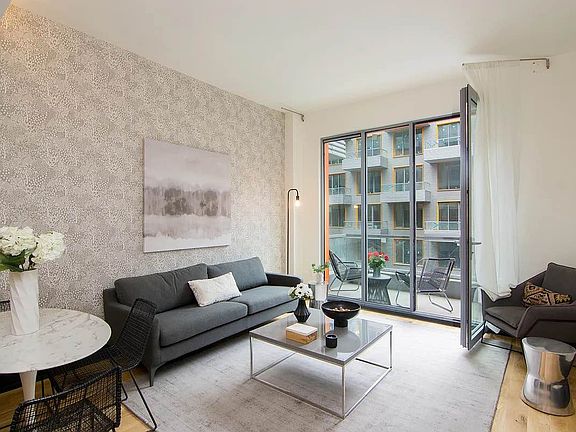 2nd image of 10 Montieth St #250