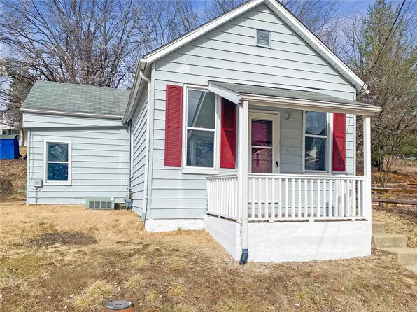 156 S Main St, Glen Carbon, IL 62034