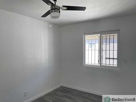 3rd image of 833 E 108th St #12