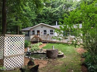 10321 S North River Dr, Fremont, MI 49412