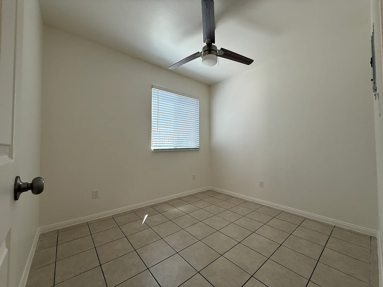 1 bed, 550 sqft, $1,595 — Photo 2