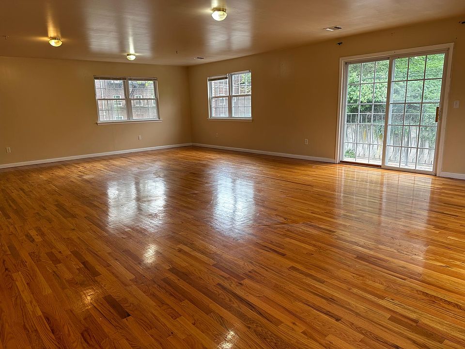 1st image of 32-34 Governor St Floor 2