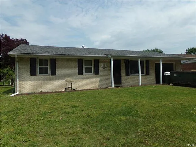 58 Cambridge Dr photo 1