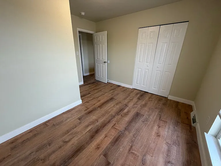 205 N West Blvd — Photo 27