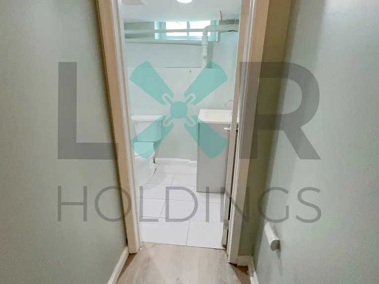 661 Chain St #1 — Photo 4