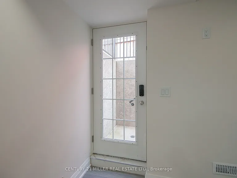 95 Goodwin Cres #BASEMENT — Photo 7