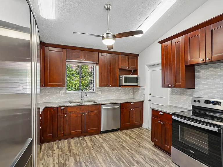 325 Timberline Trl — Photo 25