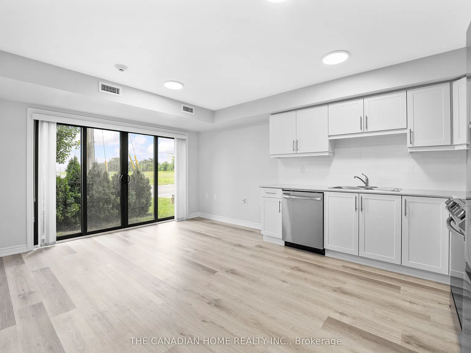 2 bed, $1,950 — Photo 4