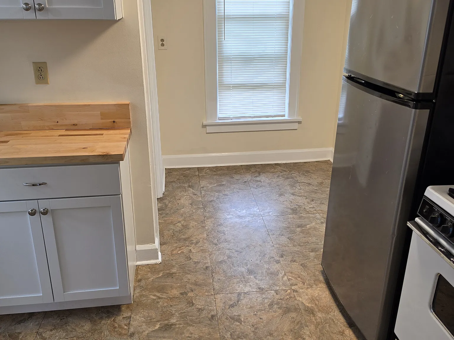 905 High St — Photo 3