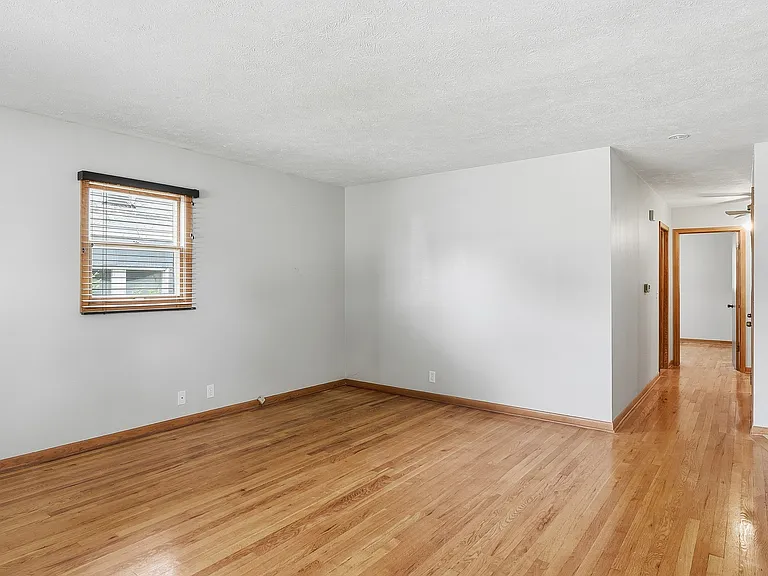 3202 Calhoun St — Photo 7