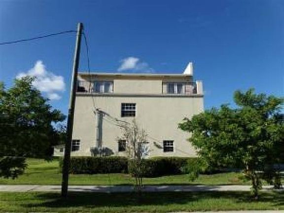 5th image of 805 NW 1st Ave