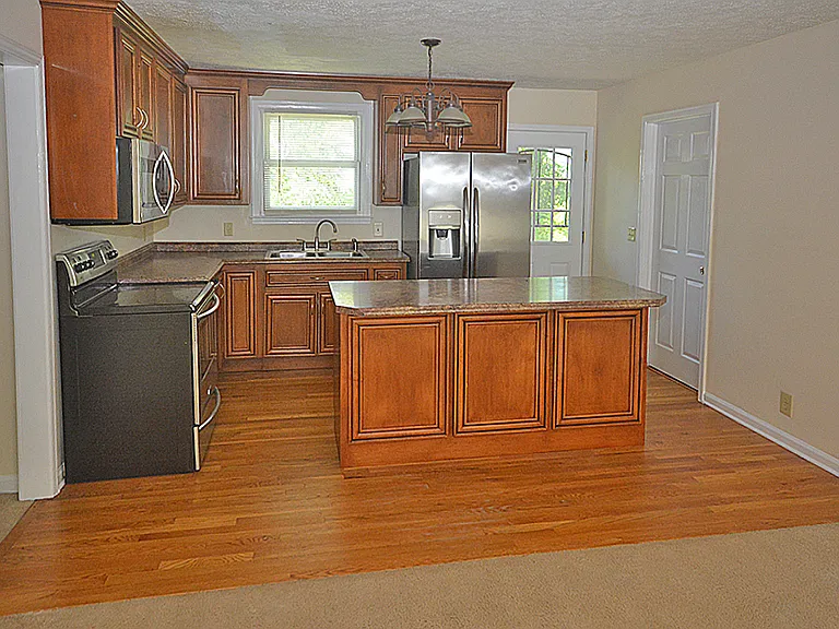 4544 Xavier Dr — Photo 13