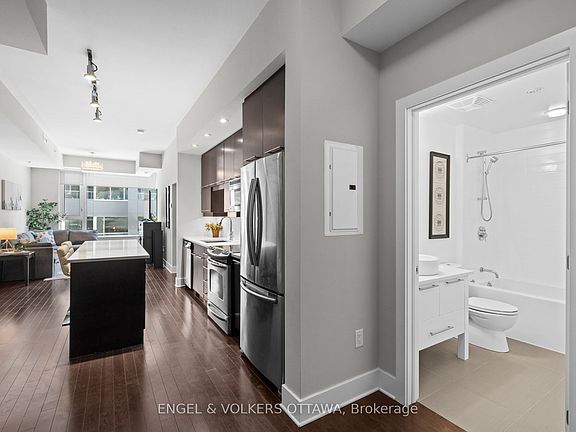 5th image of 101 Richmond Rd #219