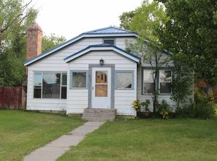 475 Market St, Lander, WY 82520