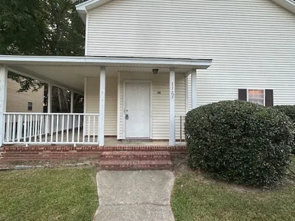 112 Country Town Dr, Columbia, SC 29212