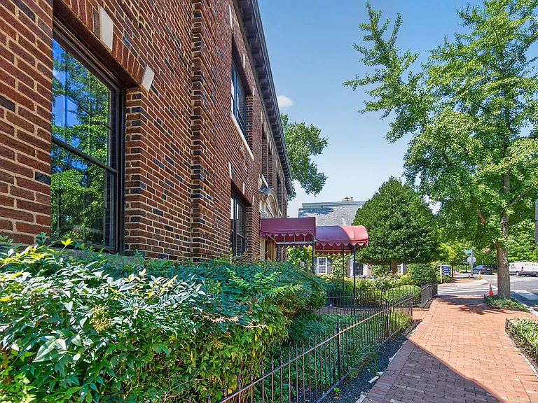 3120 R St NW #207 — Photo 18