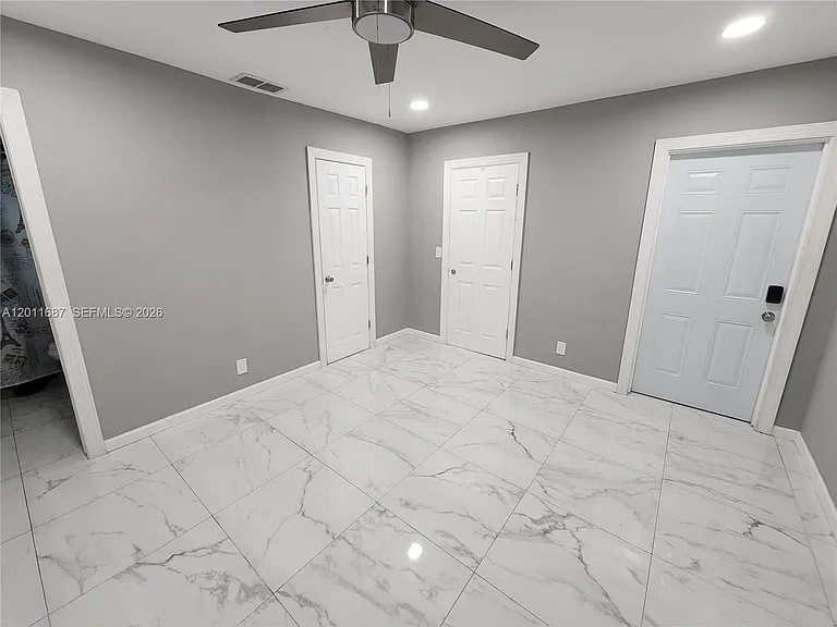 7761 NW 42nd Pl — Photo 3