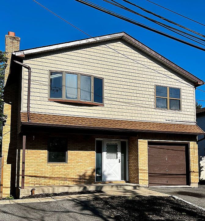 1st image of 8 Deans Ln
