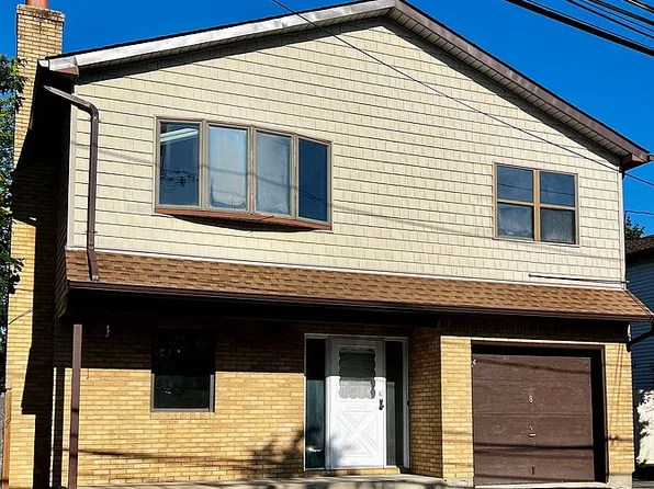 8 Deans Ln, Bayville, NY 11709
