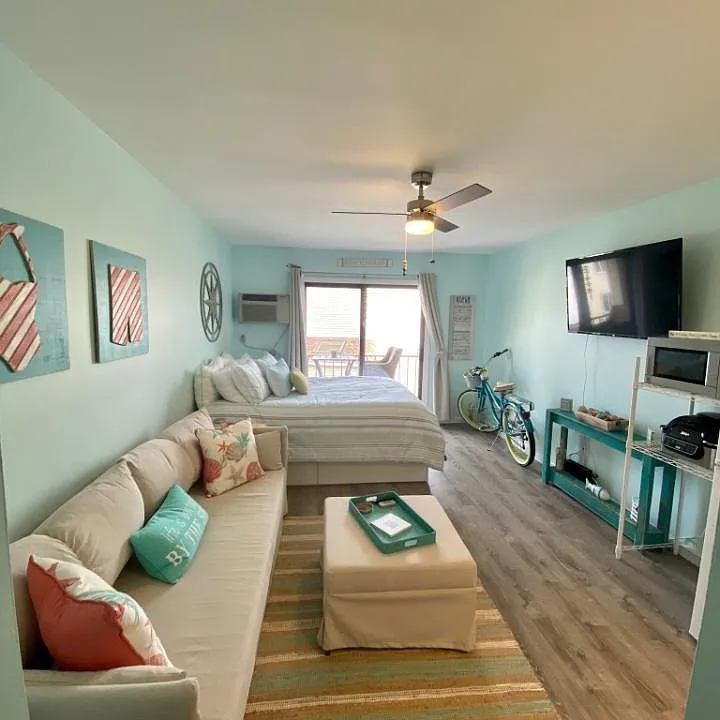 1492 Ocean Ave #C8